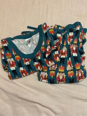 Hanna Andersson Teal Nutcracker Print Pajama Set